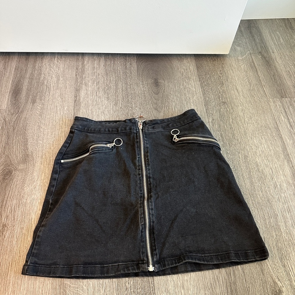 Black Denim Skirt with Zipper Detail
